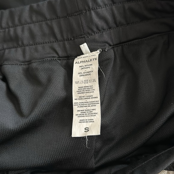 Alphalete Shorts - Picture 3 of 3